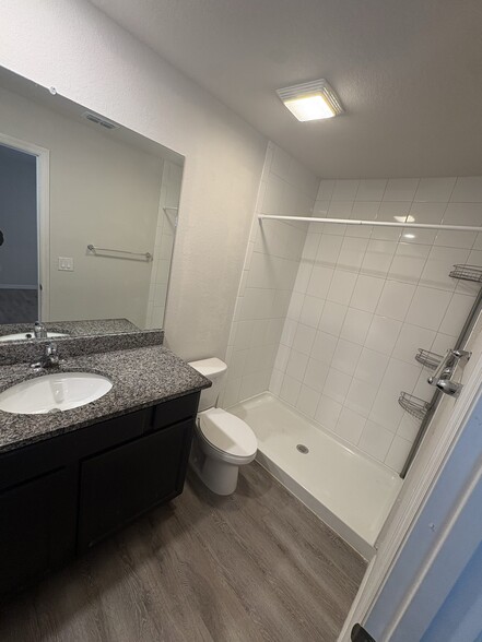 Building Photo - 12007 Henley Ave