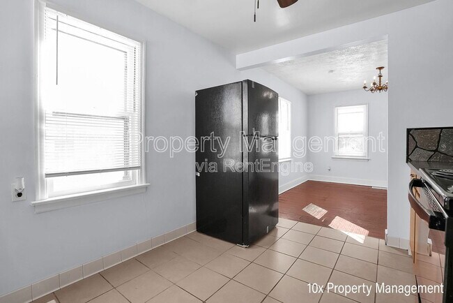 Building Photo - 2204 Sagamore Rd