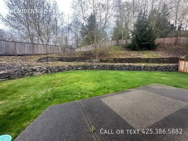 Building Photo - 9720-9186 186 St E