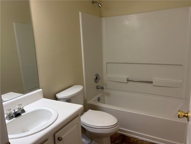 Building Photo - 5975 Hillvale Trail