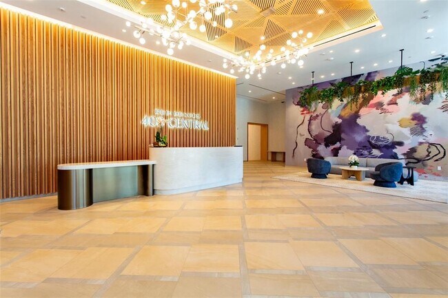 Building Photo - 400 Central Ave