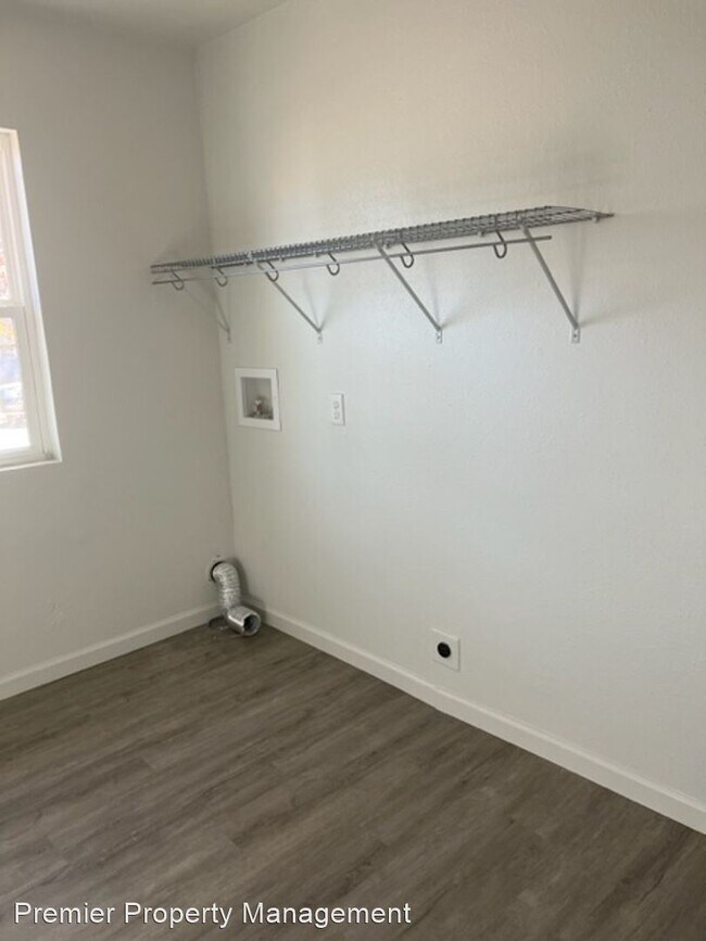 Building Photo - 3 br, 2 bath House - 12 Rolla Garden