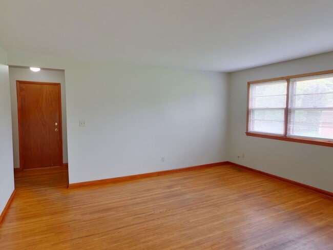 Building Photo - 3456 S Everett St