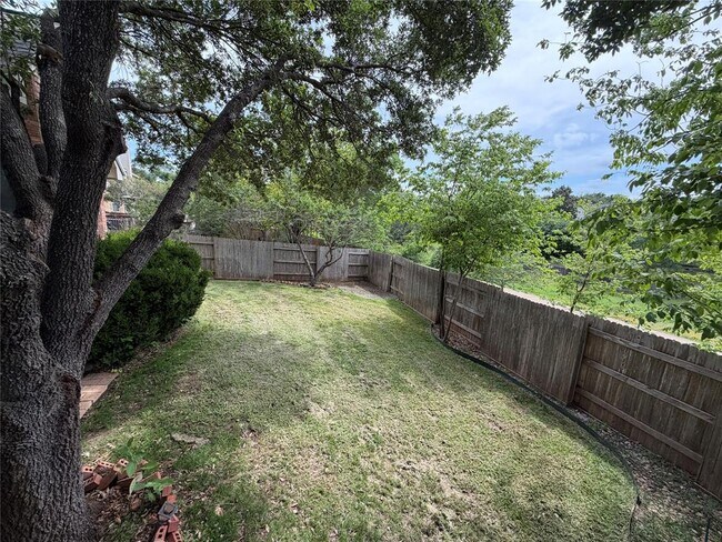 Building Photo - 8413 Sea Ash Cir