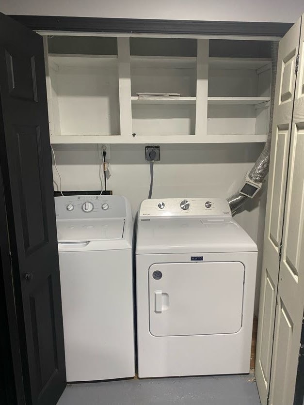 Building Photo - 8446 Willow Glen Ct