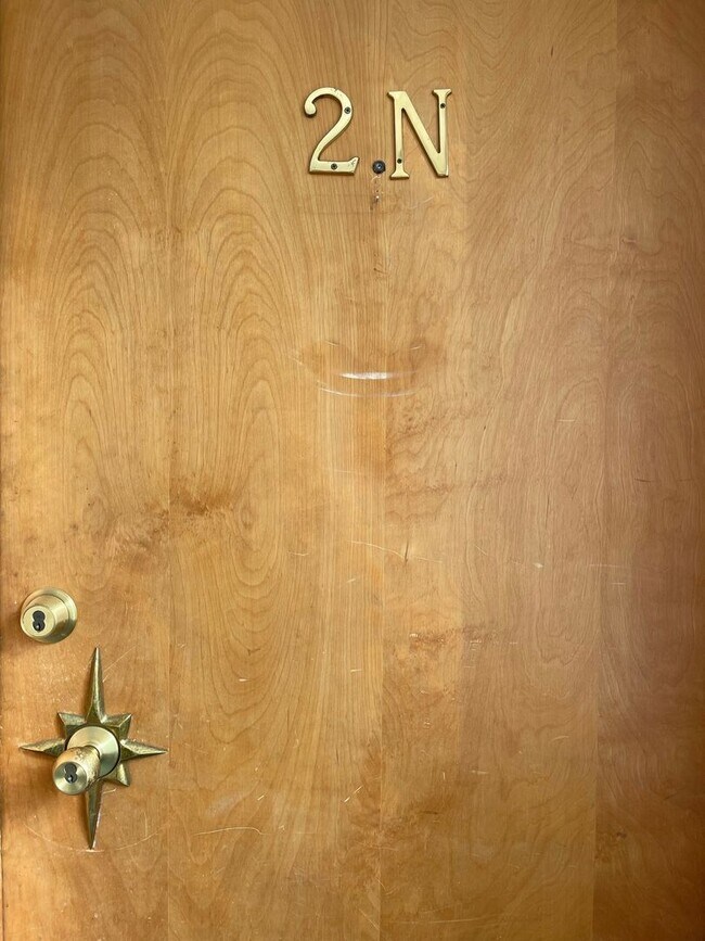 Building Photo - x311