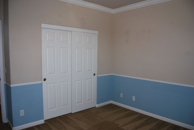 Building Photo - 2 Bedroom, 2 Bathroom Townhome in Damonte ...