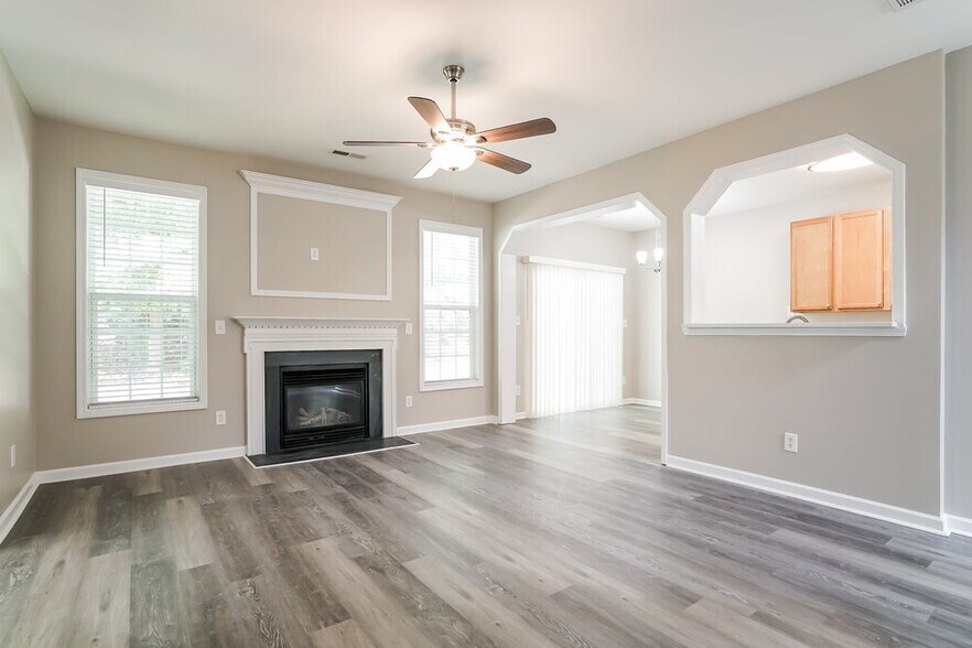 Building Photo - 8137 Marshall Brae Dr