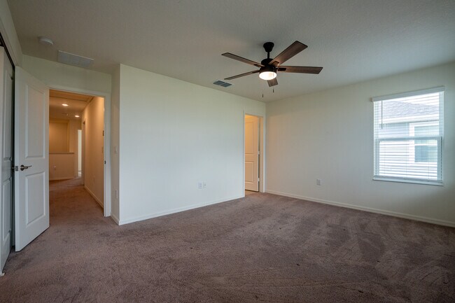 Building Photo - 757 Stoney Pointe Cir