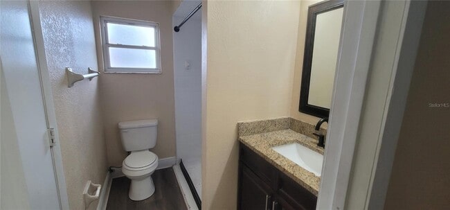 Building Photo - 450 Cart Ct