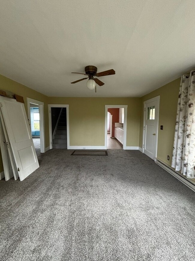 Building Photo - Beautiful views of Mt. Hood!