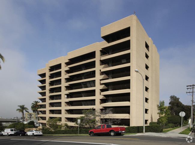 Building Photo - Brittany Tower