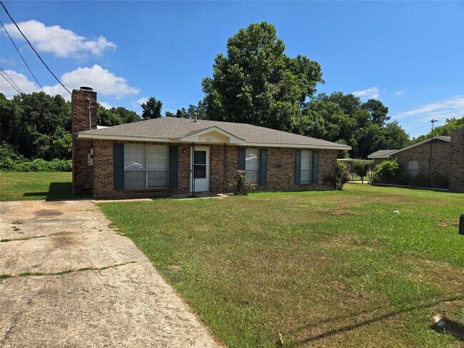 Primary Photo - 262 Joyce St