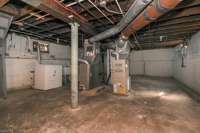 Building Photo - 3992 E 26th St