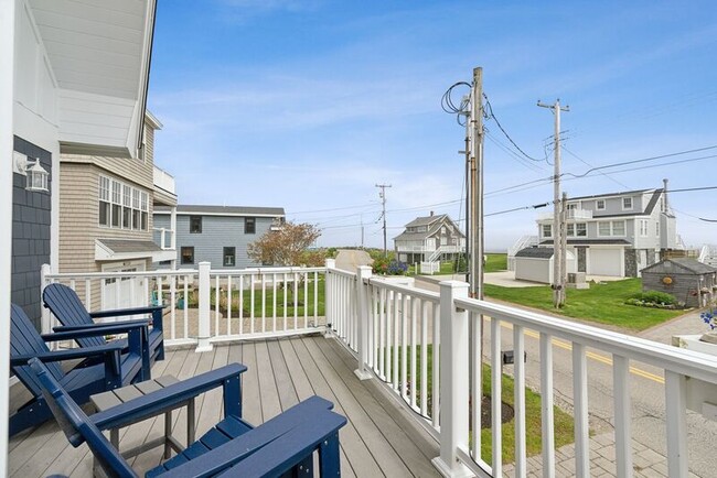 Building Photo - 572 Ocean Ave
