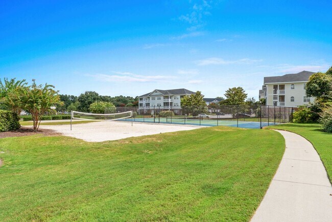 Building Photo - 5801 Oyster Catcher Dr