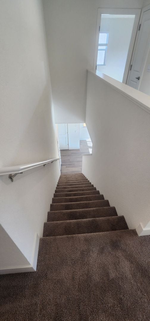 Building Photo - Newer home in Sparks!