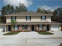 Building Photo - 1804 Treeline Ct