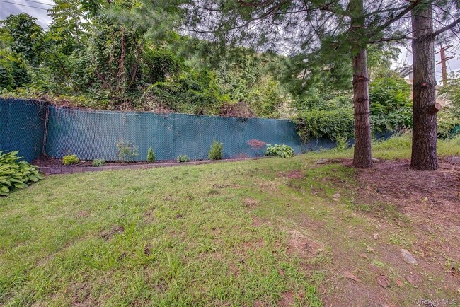 Building Photo - 41 Beechwood Ave