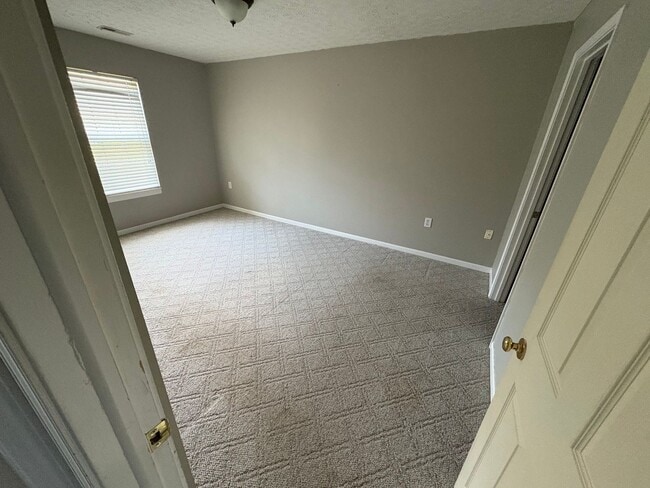 Building Photo - 6258 Braelinn Dr