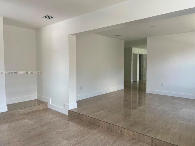 Building Photo - 1241 SW 22nd Ave