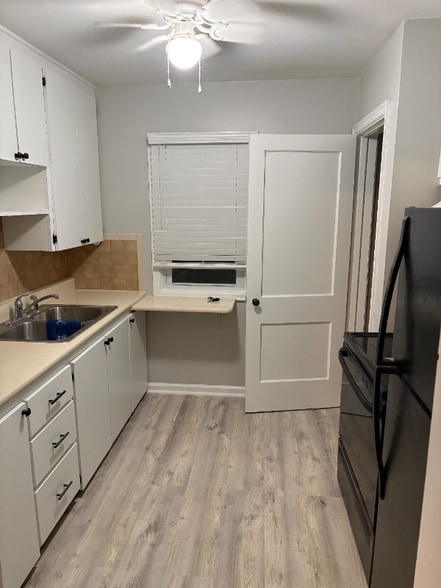 Building Photo - 1324 S 51st Ave