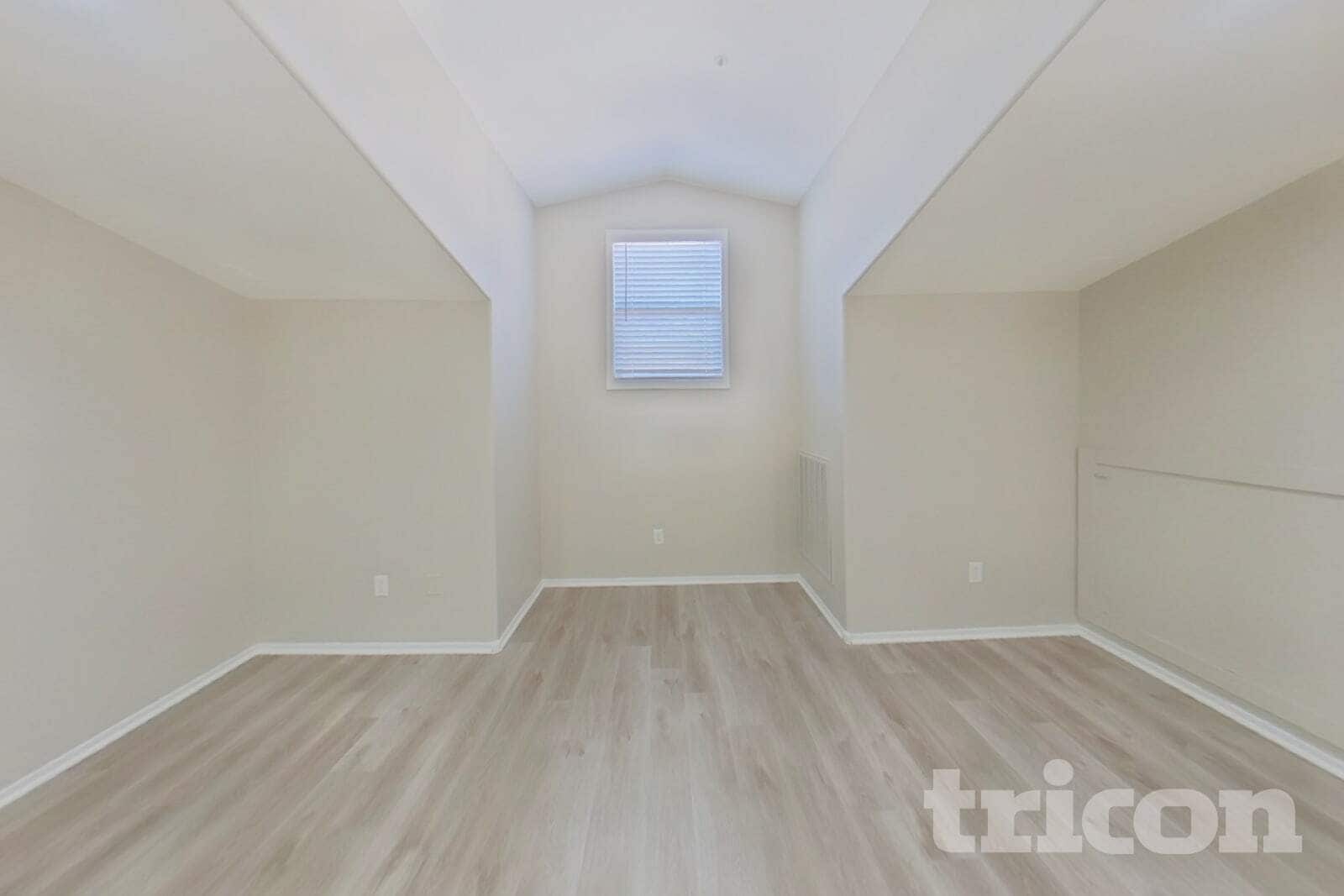 Building Photo - 1353 S Sabino Dr