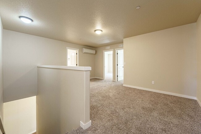 Building Photo - ASK ABOUT OUR AUGUST MOVE IN SPECIAL: Spac...