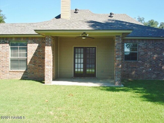 Building Photo - 27 Silver Cedar Ct