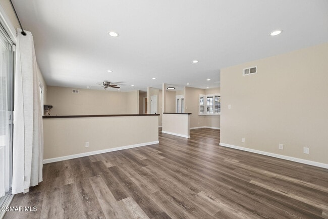 Building Photo - 2066 Dwight Ave