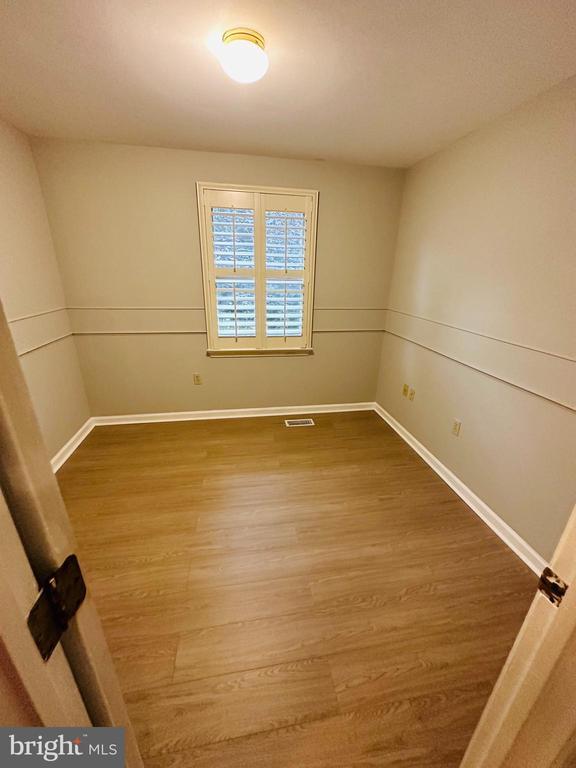 Building Photo - 8206 Red Wing Ct