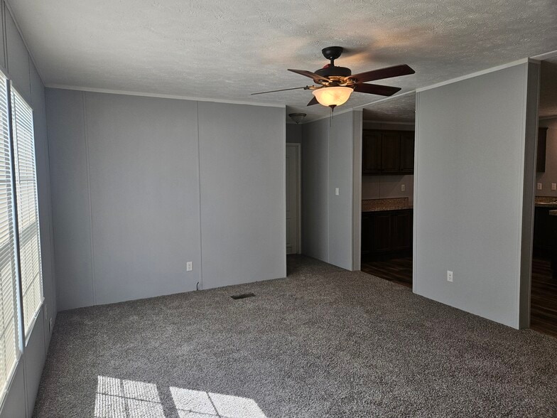 Building Photo - 179 Lynnwood Cir