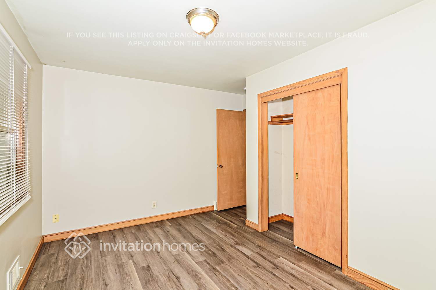 Building Photo - 5801 N Irving Ave