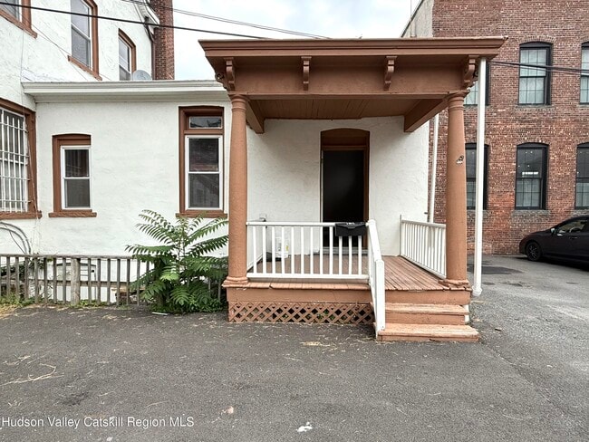 Primary Photo - 13 Jane St