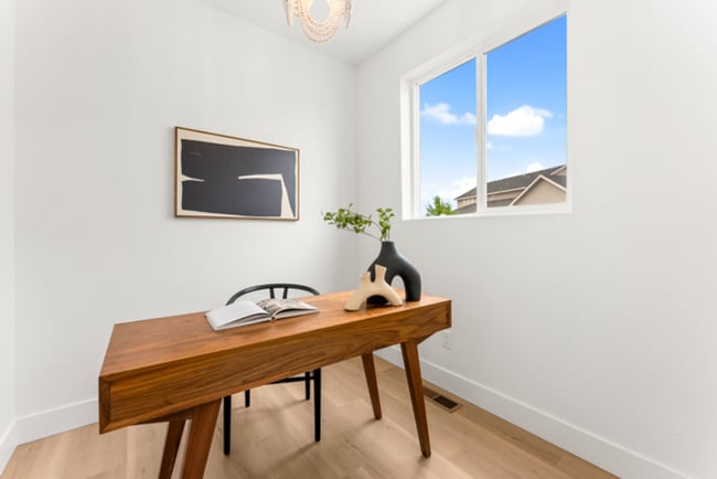 Building Photo - Modern Living in the Heart of Southeast Boise