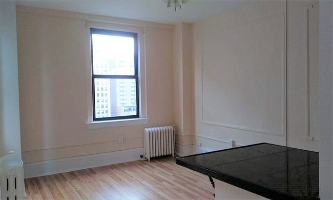 Building Photo - Arts Condominium [1324]