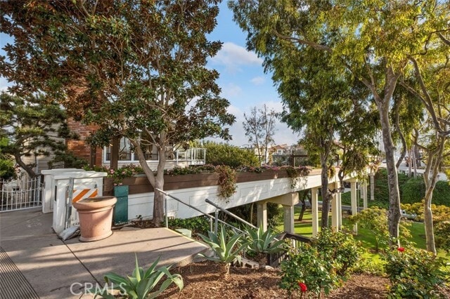 Building Photo - 2516 Bayside Dr