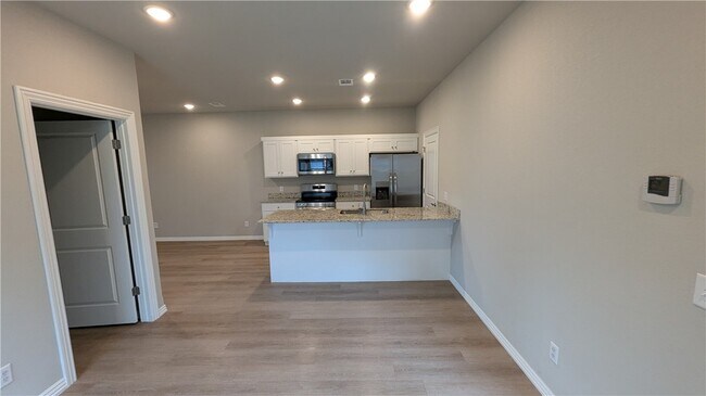 Building Photo - 1704-2-1602 SW Casuarina Dr
