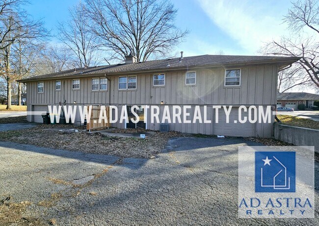 Building Photo - Spacious Duplex in Independence-Available ...