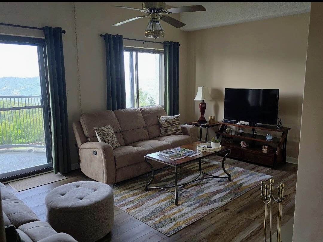 Building Photo - 303 Sugar Top Dr