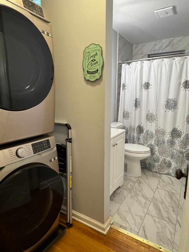 Building Photo - 4907 N Washtenaw Ave