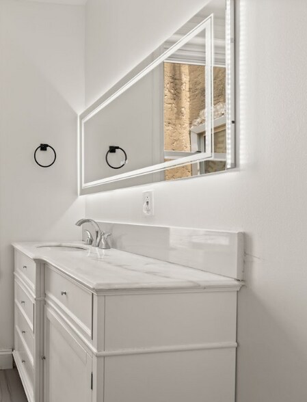 Primary Photo - 2123 N 17th St