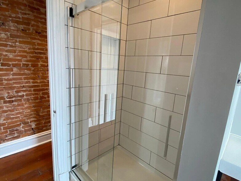 Building Photo - 130 N 3rd St