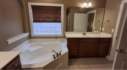 Building Photo - 6604 Lizzie Ln SE