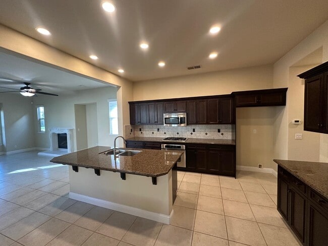 Building Photo - 3852 Harlan Ranch Blvd