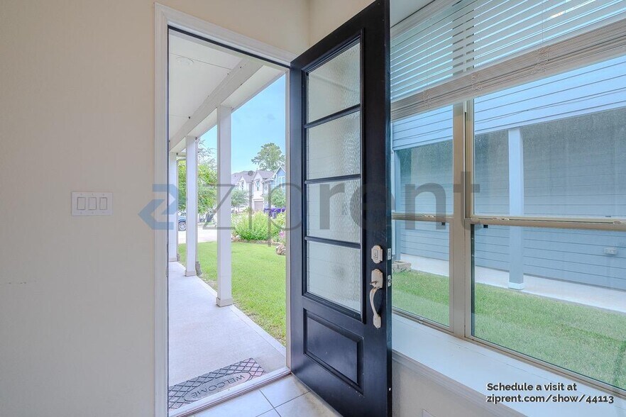 Building Photo - 711 Embercove Dr