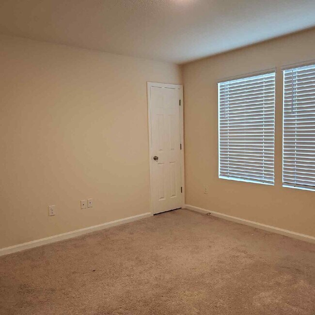 Building Photo - 86624 Shortline Cir