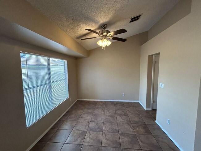 Building Photo - 6934 W Brown St