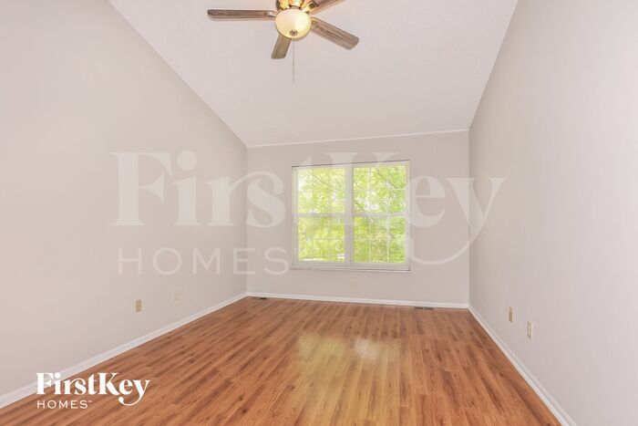Building Photo - 2742 Bromley Dr