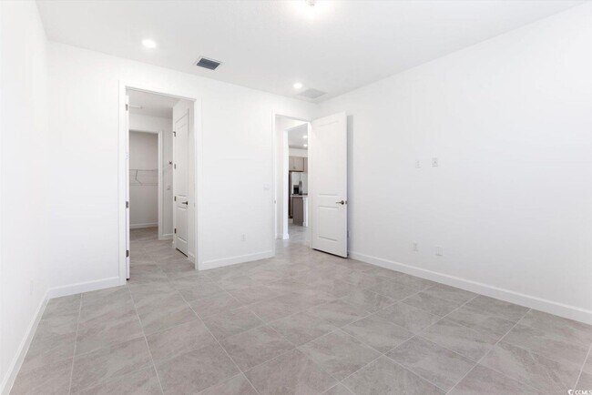 Building Photo - 6435 Seabright Ter